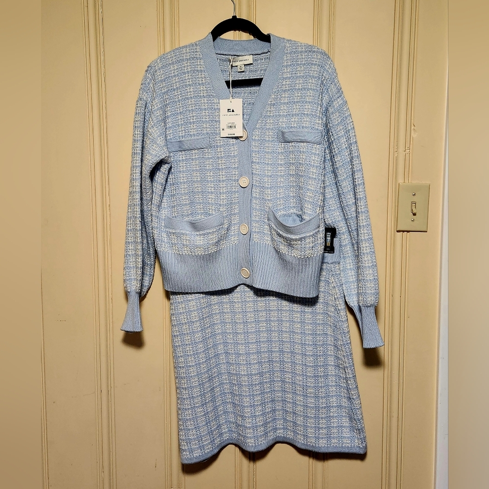 Super cute spring sweater set. Total "Clueless" vibes.